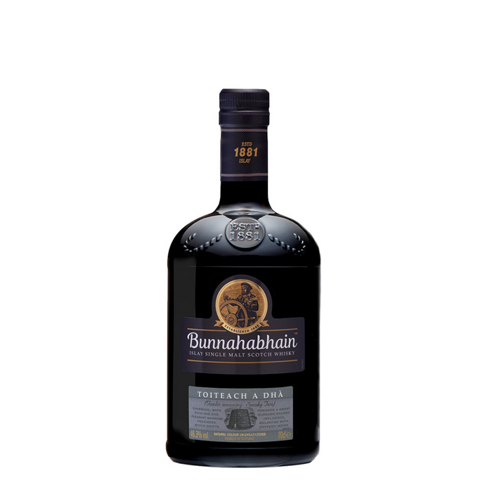 Bunnahabhain Toiteach A Dhà, een subtiele mix van rook, rozijnen, sherry en fruit, die samen het volle en complexe karakter van de Toiteach A Dhà vormen. 