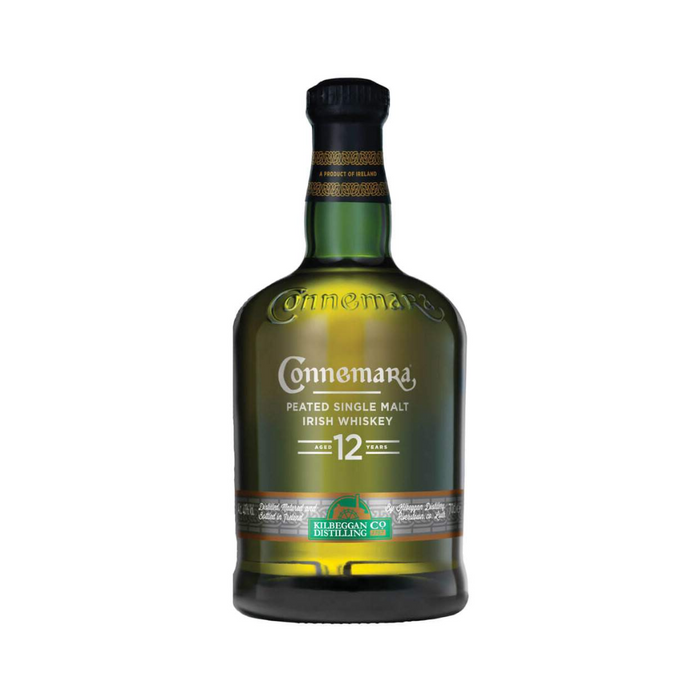 Whiskey Connemara 12Y is een peated single malt irisch whiskey met zachte citrusaccenten, een vleugje honing en frisse groene appel.