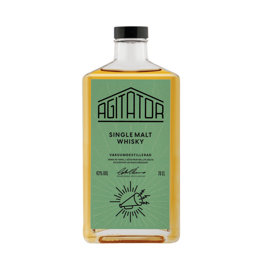 Whisky Agitator Single Malt
is een whisky uit Zweden en heeft gerijpt op nieuwe Amerikaanse eikenhouten, bourbon-, sherry- en kastanjevaten.